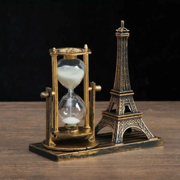 Retro Eiffel Tower Hourglass