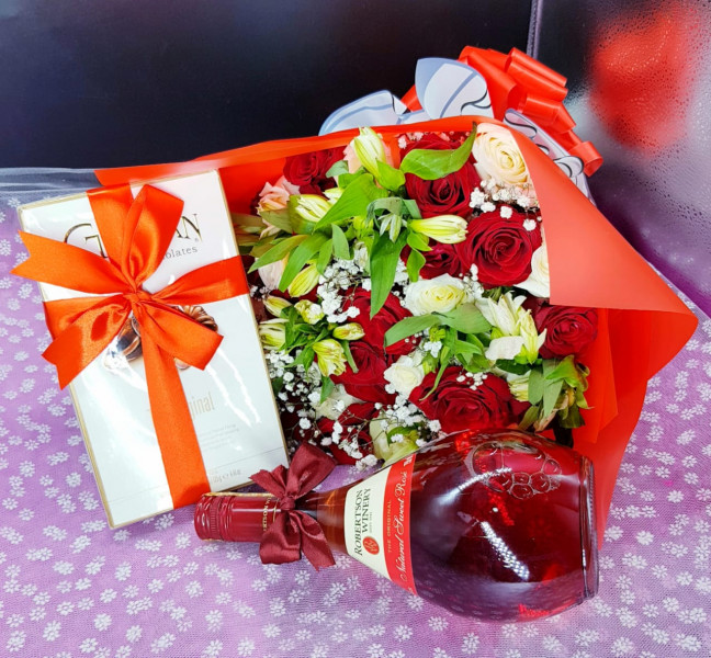 Rose-red Chocs Gift Hamper
