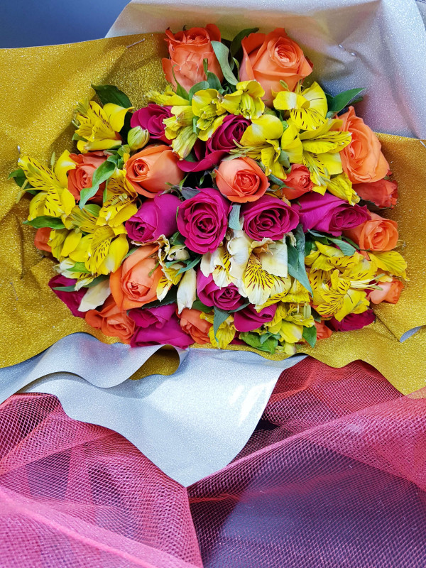 Cheerful Bright Bouquet 